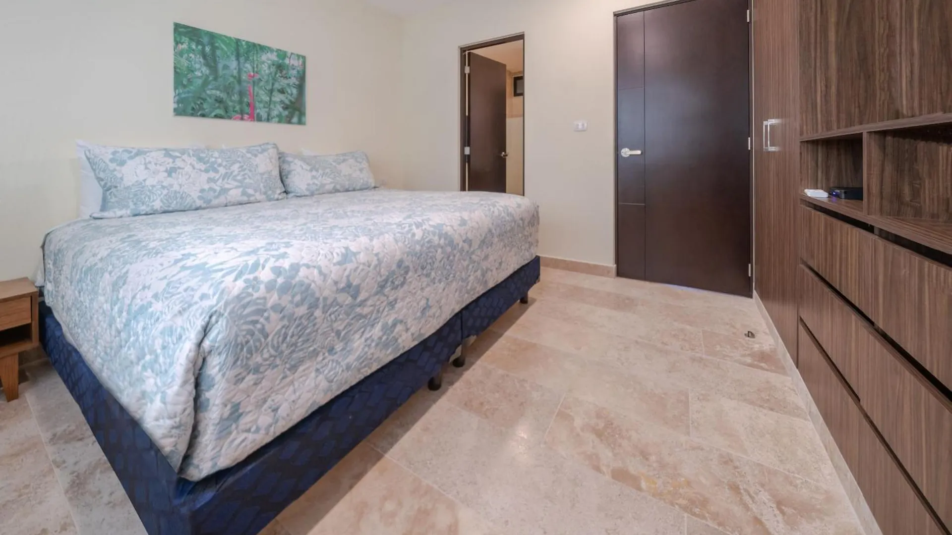 Veranda 210 Condo - Downtown, - At Veranto Condos With Rooftop Pool Playa del Carmen Mexico