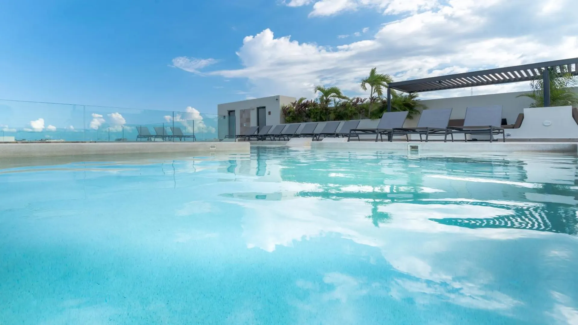 Apartment Veranda 210 Condo - Downtown, - At Veranto Condos With Rooftop Pool Playa del Carmen Mexico