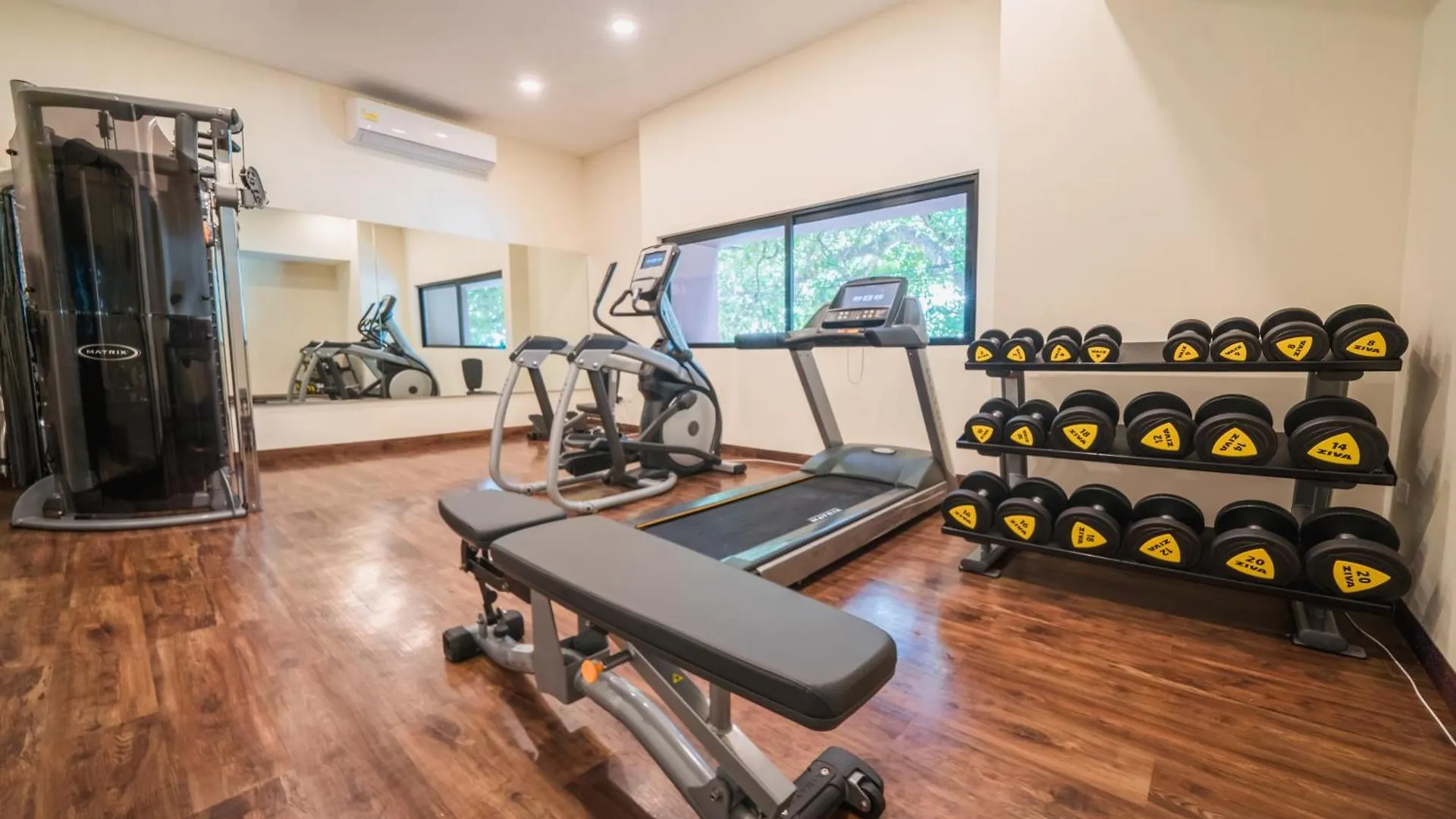Veranda 210 Condo - Downtown, - At Veranto Condos With Rooftop Pool Playa del Carmen