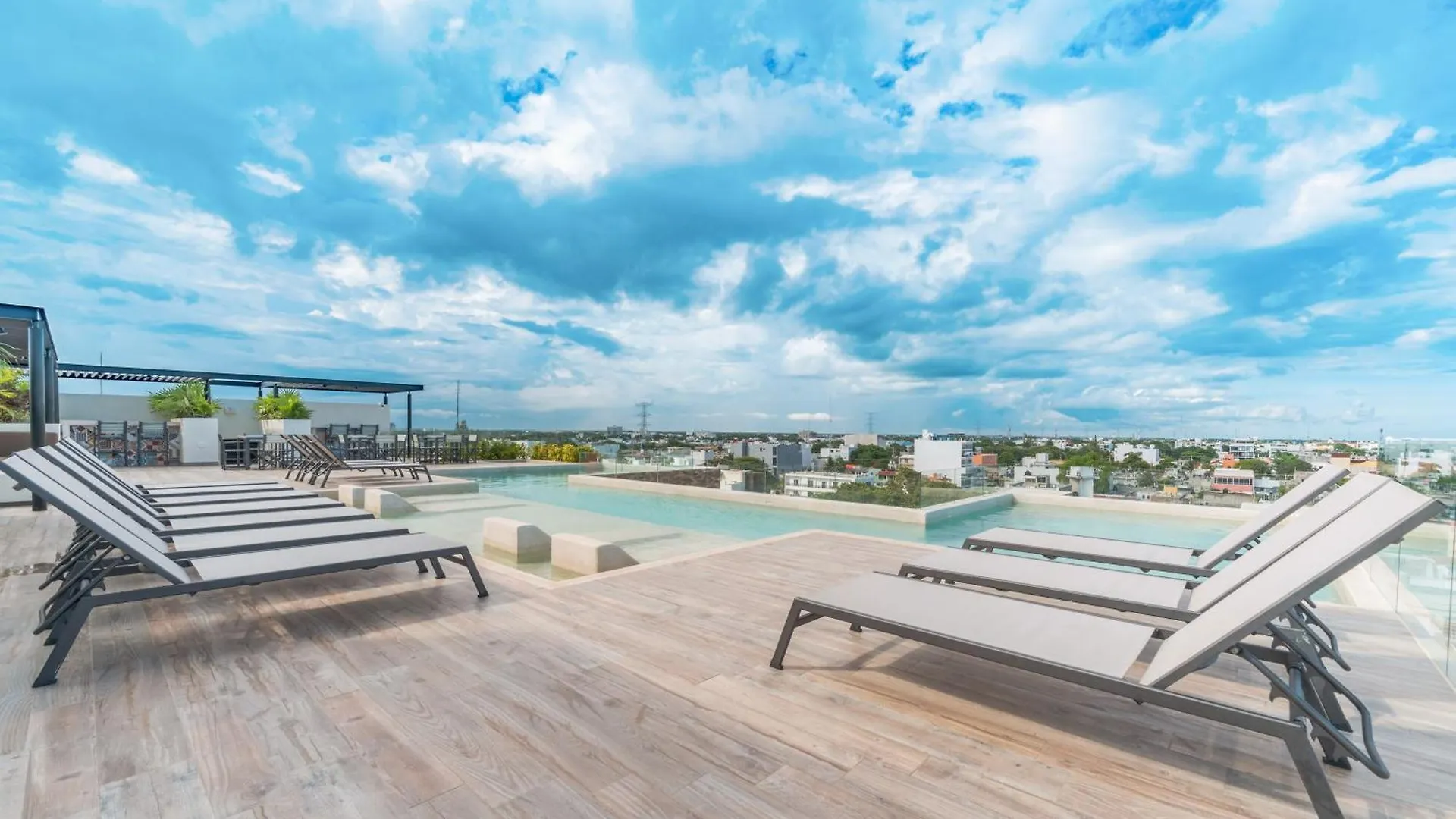 Apartment Veranda 210 Condo - Downtown, - At Veranto Condos With Rooftop Pool Playa del Carmen