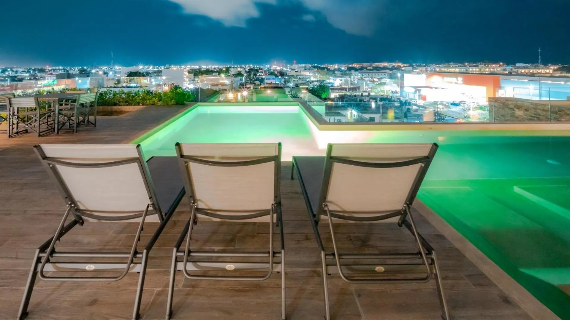 Veranda 210 Condo - Downtown, - At Veranto Condos With Rooftop Pool Playa del Carmen 0*,