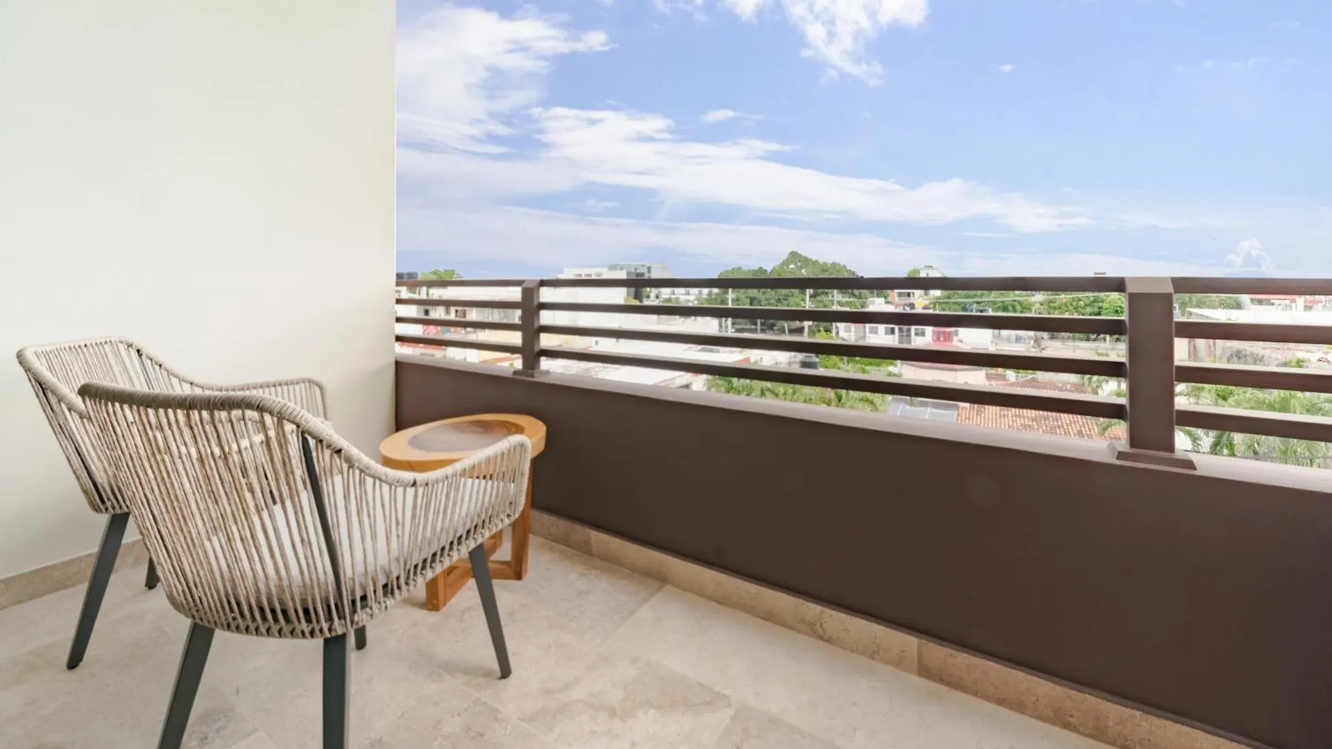 Veranda 210 Condo - Downtown, - At Veranto Condos With Rooftop Pool Playa del Carmen Mexico