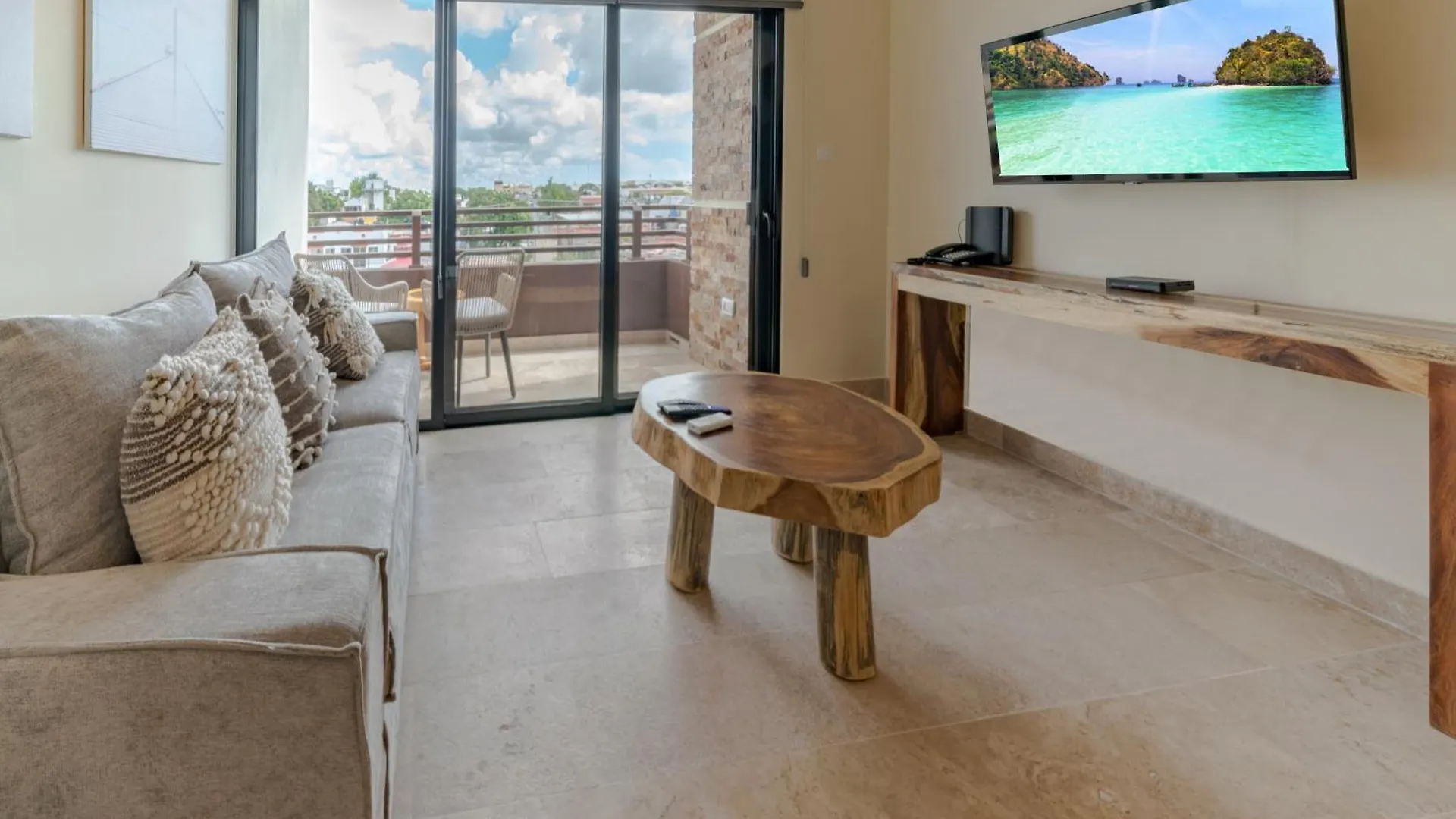 Apartment Veranda 210 Condo - Downtown, - At Veranto Condos With Rooftop Pool Playa del Carmen