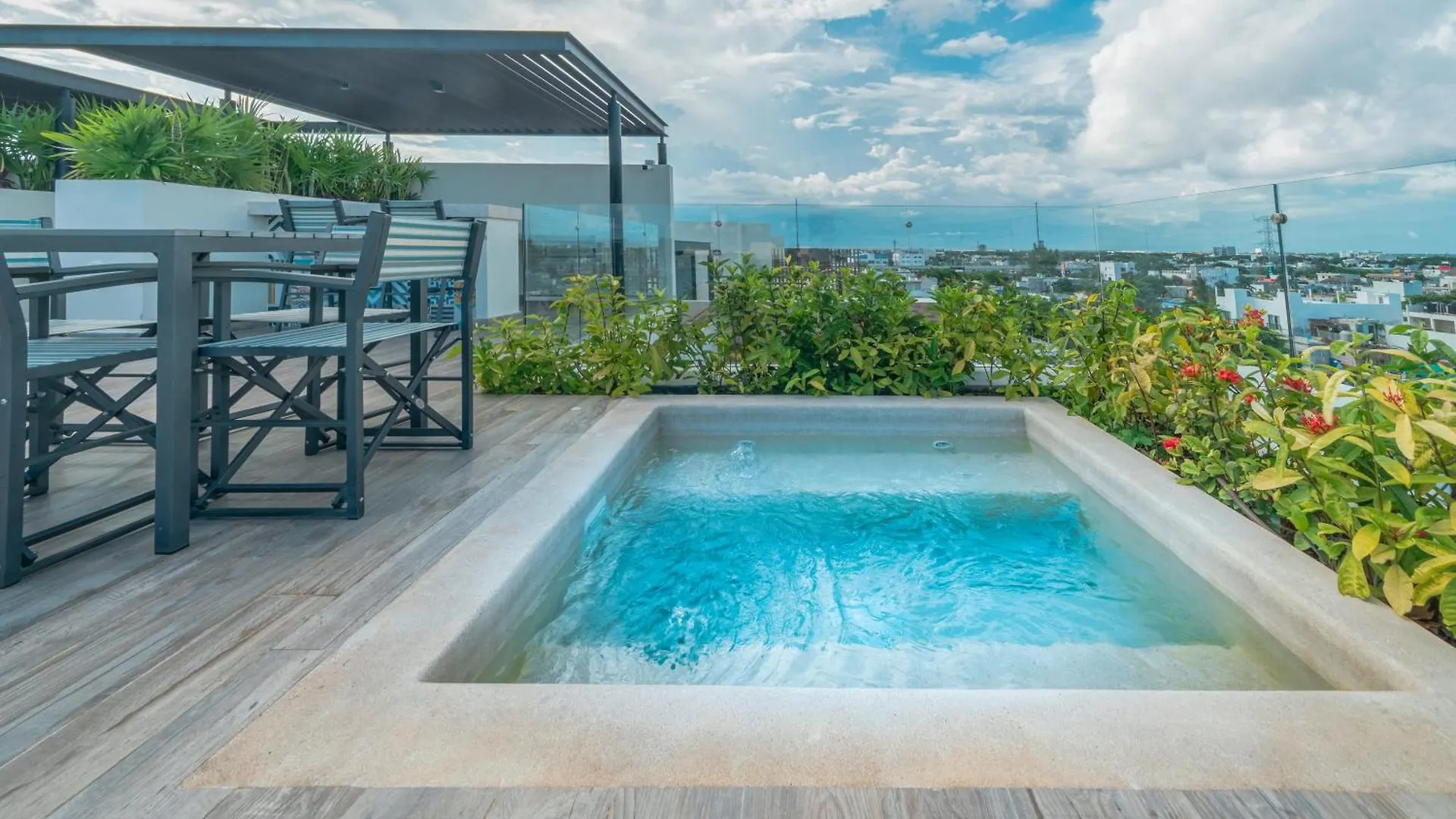 Apartment Veranda 210 Condo - Downtown, - At Veranto Condos With Rooftop Pool Playa del Carmen Mexico